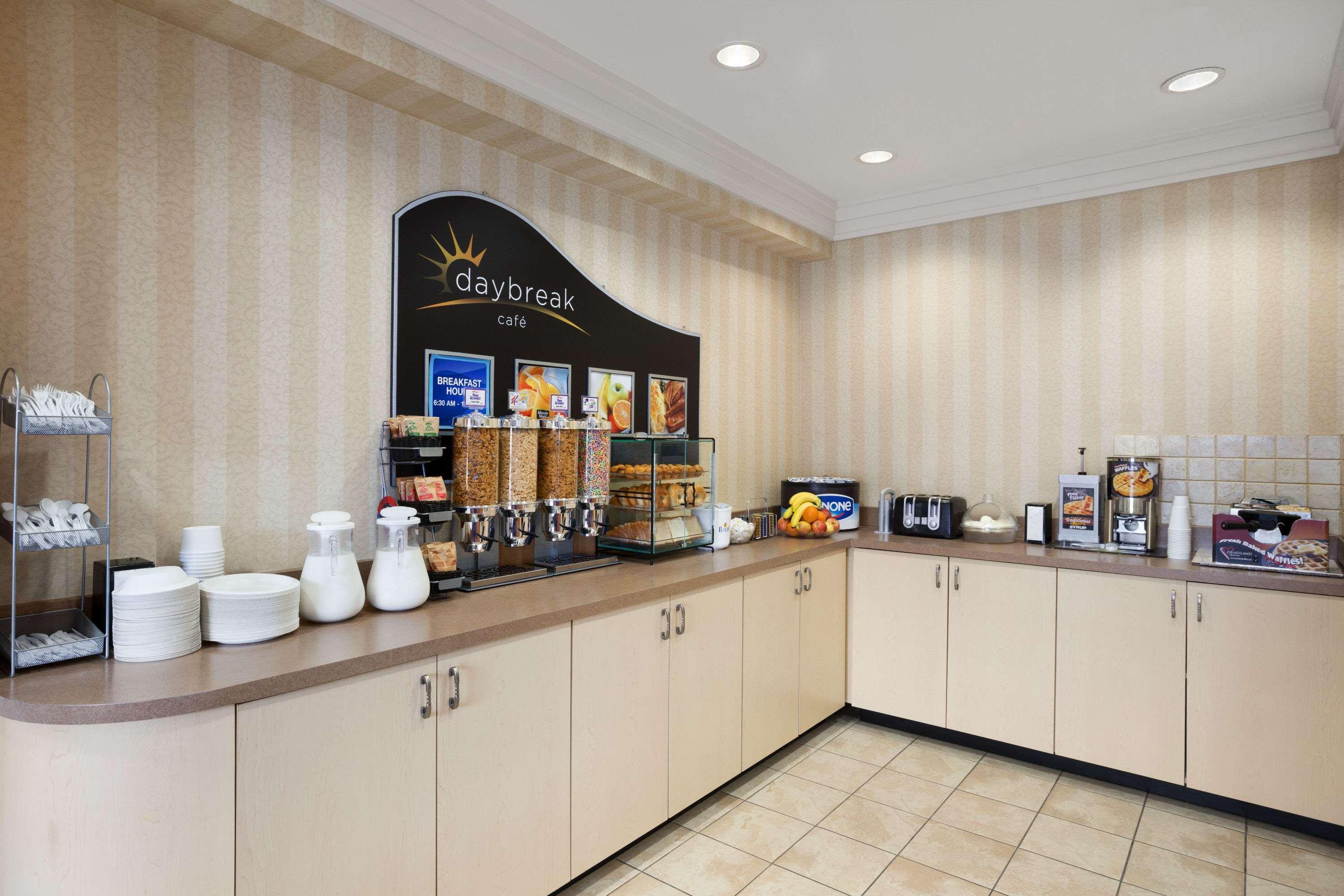 Days Inn & Suites By Wyndham Collingwood Luaran gambar