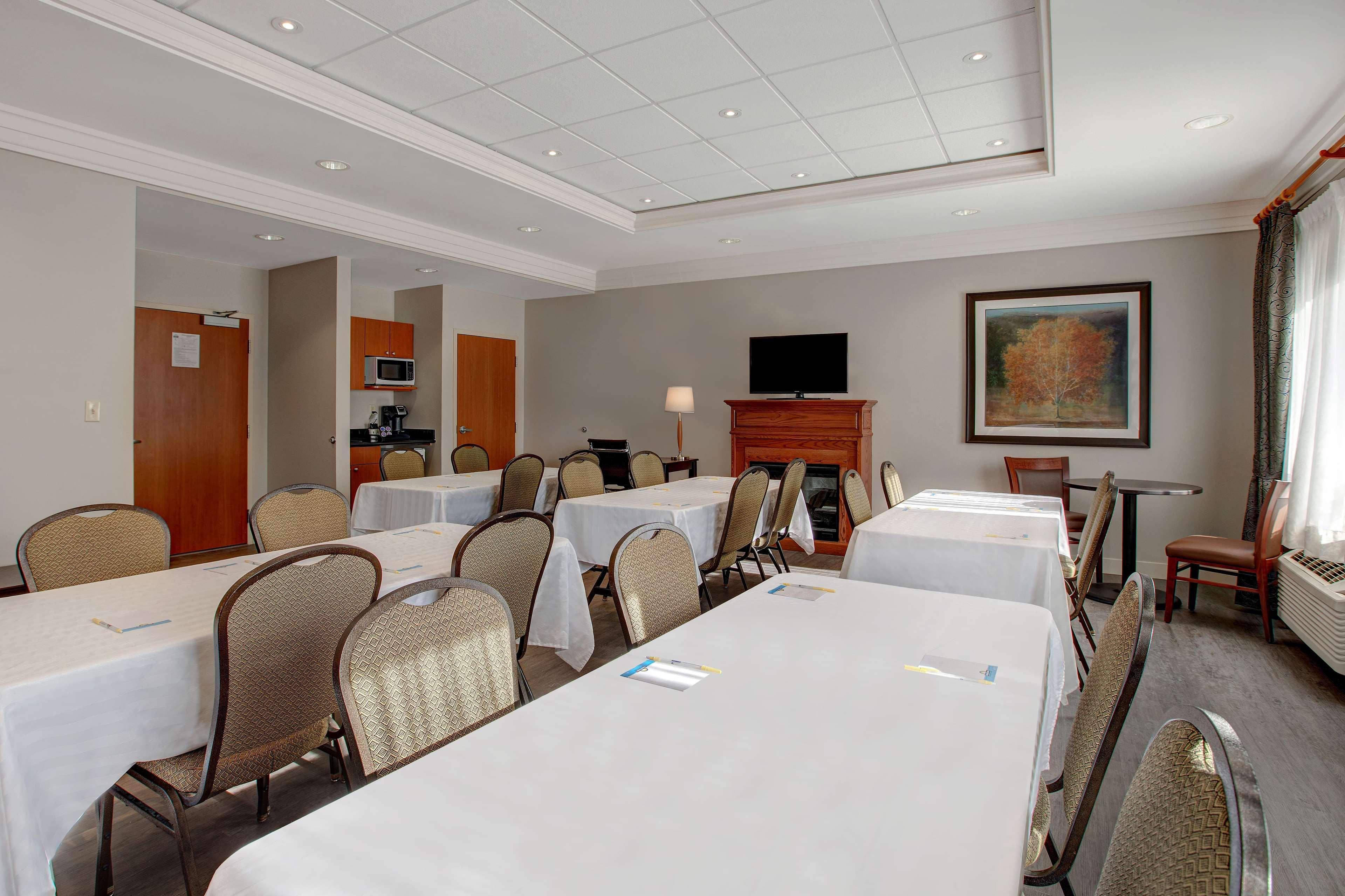 Days Inn & Suites By Wyndham Collingwood Luaran gambar