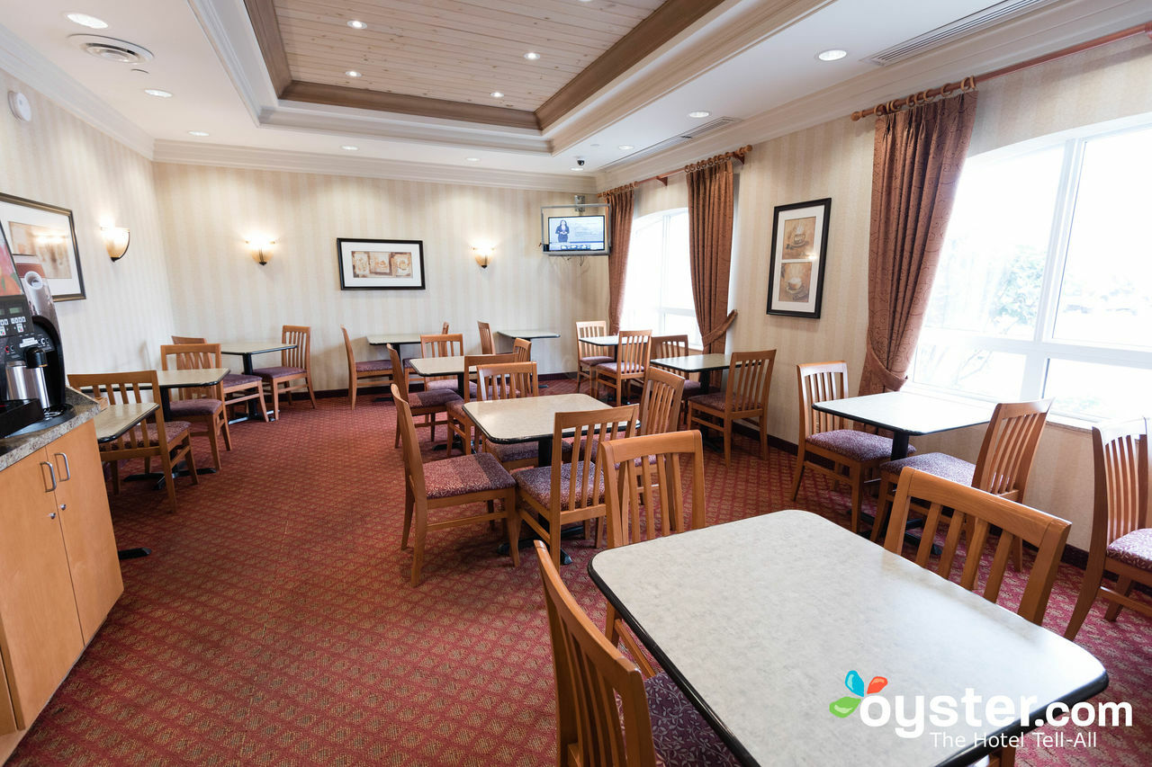Days Inn & Suites By Wyndham Collingwood Luaran gambar
